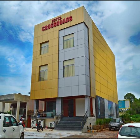 Hotel Cross Road By Wb Inn Unnao Екстер'єр фото
